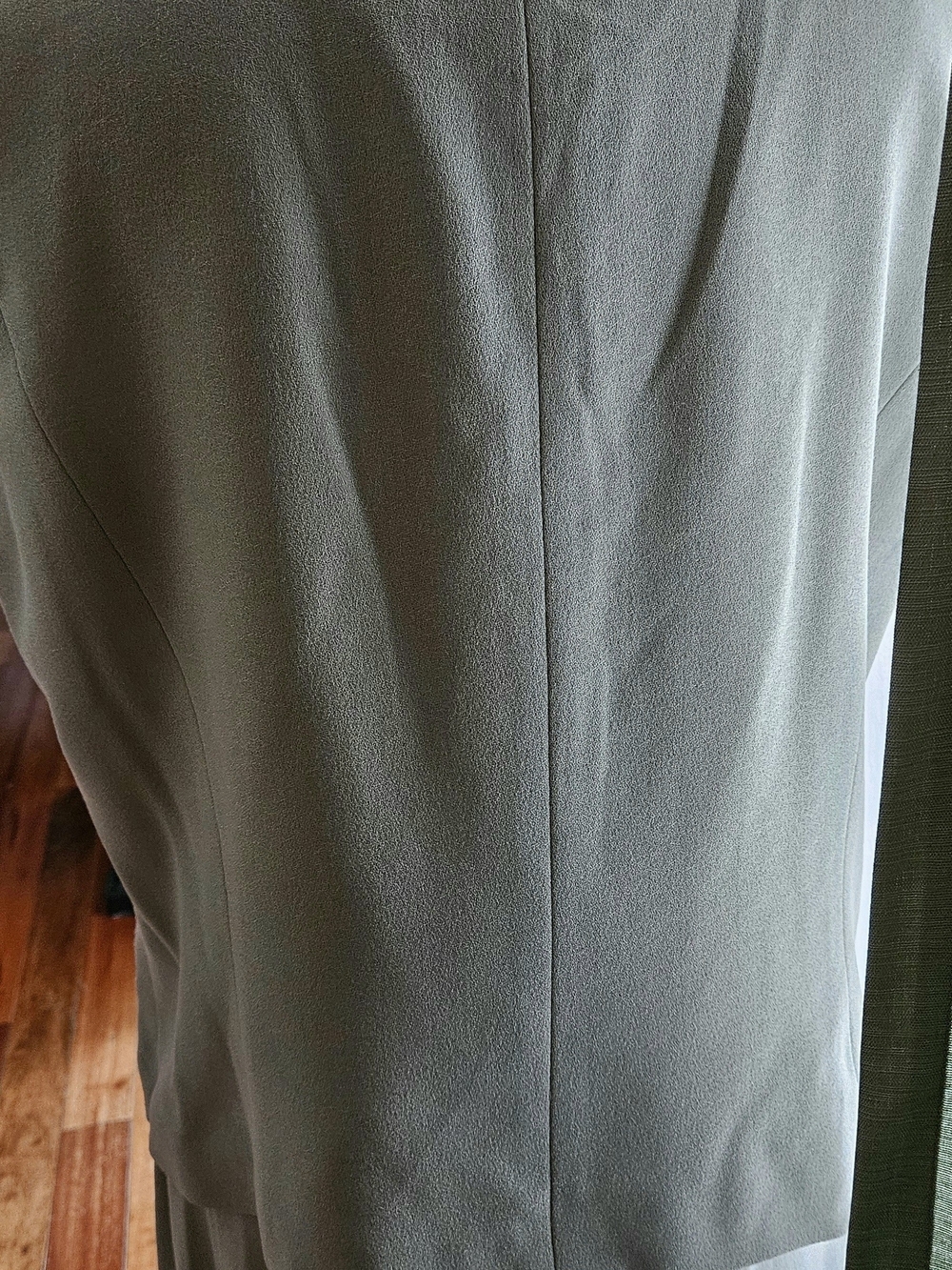 Kasper Women’s Sage Green 3 Pc Suit. Has Small Beaded Detail. Coat, Top & Skirt - Picture 13 of 16